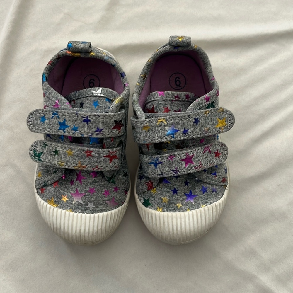 Used condition toddler Cat&Jack shoes.